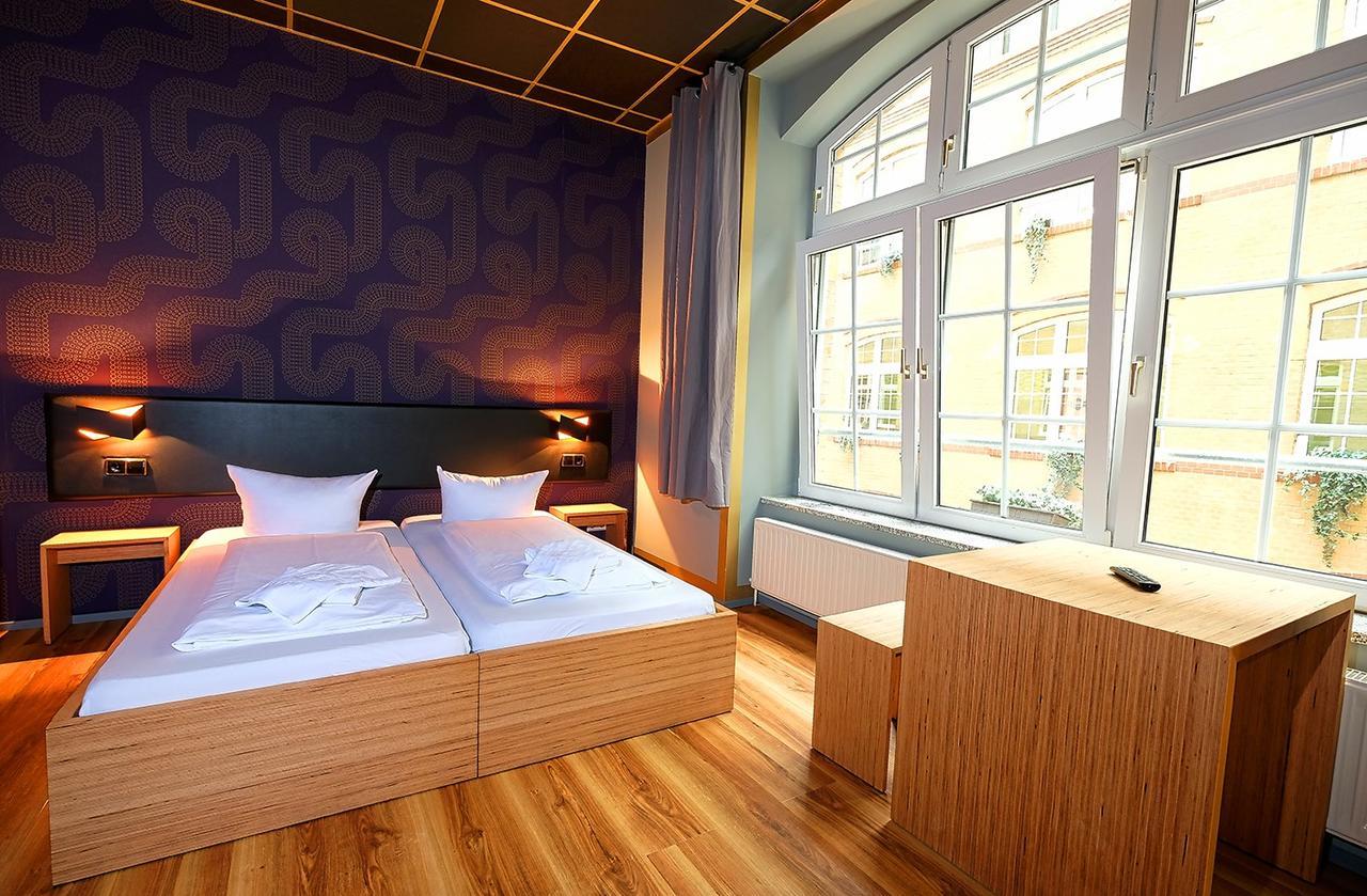 Singer109 Hotel&apartment Hostel
